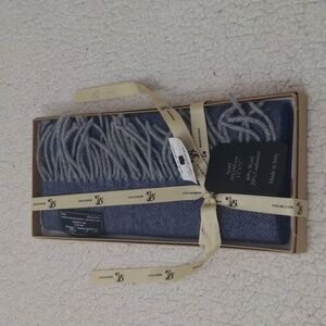 NWT Linea Emmeti Wool/Cashmere Blue Herringbone Scarf (Made in Italy)